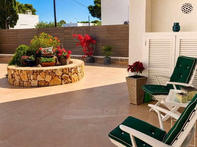 3 Zimmer Villa zu verkaufen in Cala d'Or, Santanyí mit Garage - 1.250.000 € (Ref: 8654580)