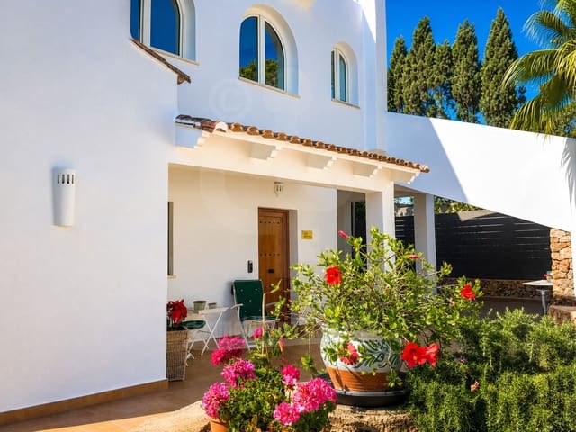 3 Zimmer Villa zu verkaufen in Cala d'Or, Santanyí mit Garage - 1.250.000 € (Ref: 8654580)