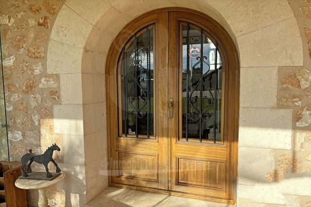 4 bedroom Finca/Country House for sale in Felanitx with pool garage - € 1,350,000 (Ref: 8734167)