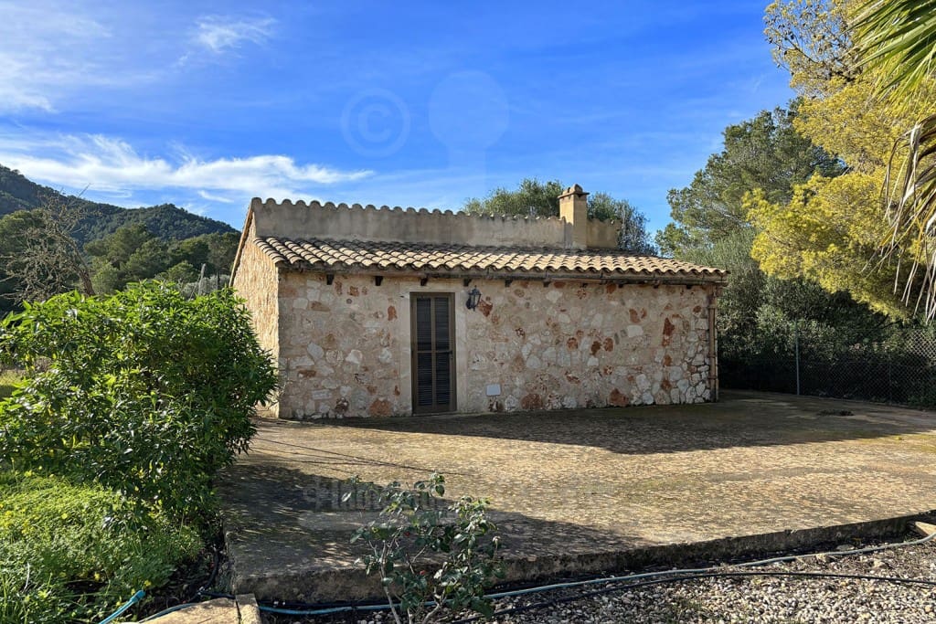 4 soveværelse Finca/Landehus til salg i Felanitx med swimmingpool garage - € 1.350.000 (Ref: 8734167)