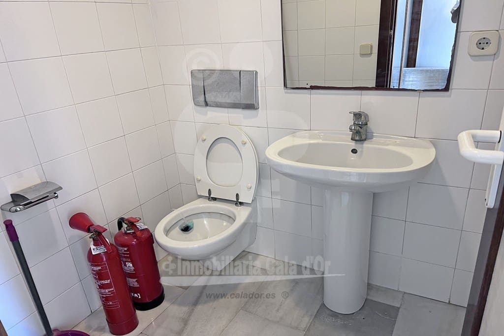 Local Commercial à vendre à Cala d'Or - 245 000 € (Ref: 8885836)