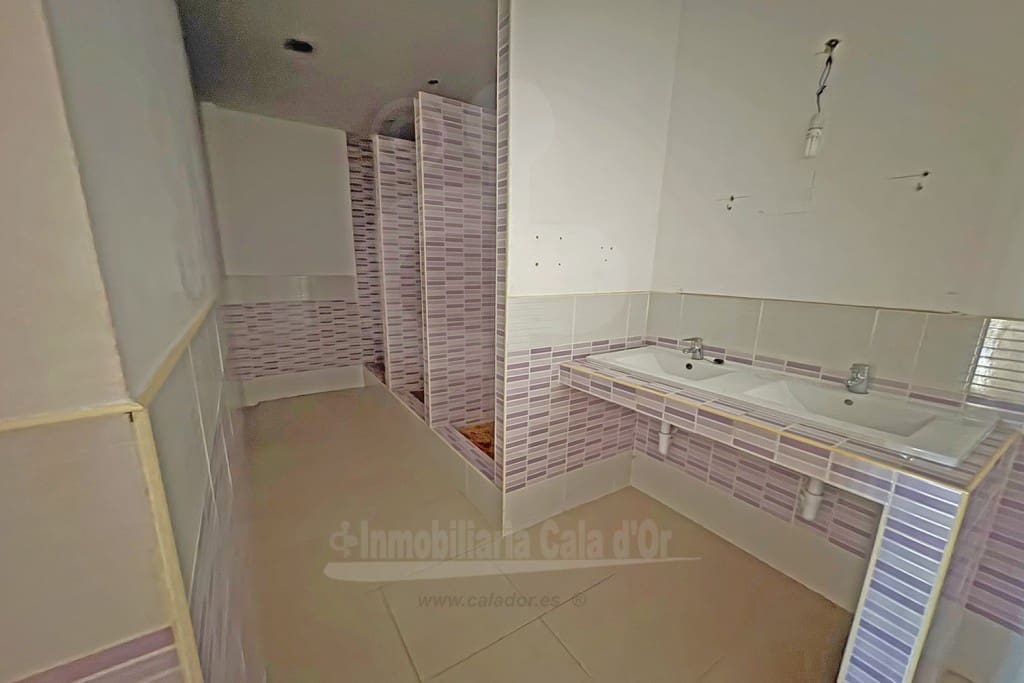 Erhverv til leje i Cala d'Or med garage - € 2.200 (Ref: 8901708)