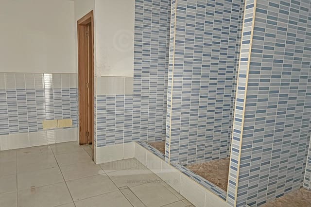 Kaupallinen vuokrattavana paikassa Cala d'Or, Santanyí mukana 
autotalli - 2 200 € (Ref: 8901708)