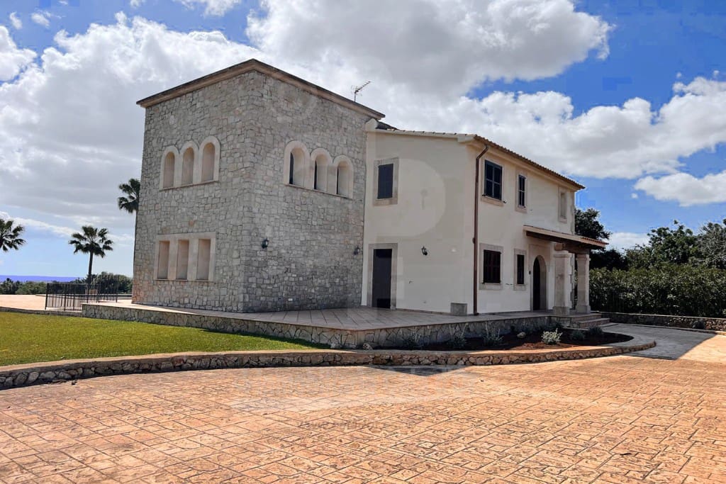 3 soveværelse Finca/Landehus til salg i Calonge med swimmingpool garage - € 3.000.000 (Ref: 8942734)