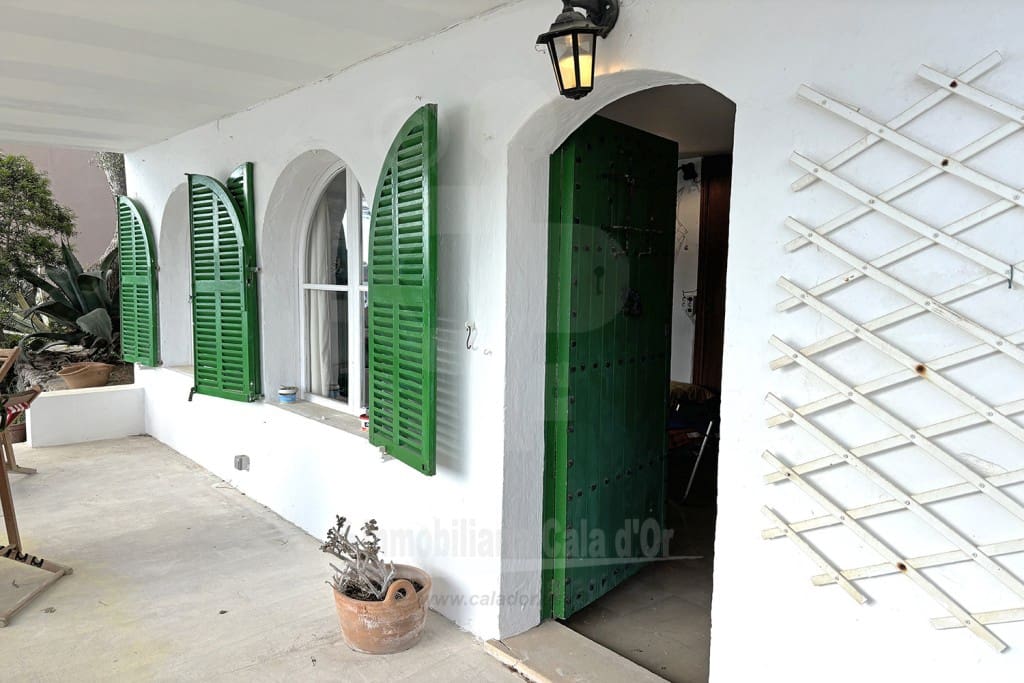 4 soveværelse Villa til salg i Porto Petro med garage - € 1.900.000 (Ref: 8988002)