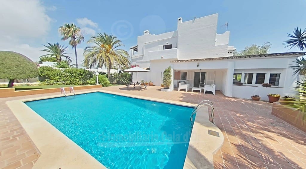 5 soverom Villa til salgs i Cala d'Or med svømmebasseng garasje - € 1 900 000 (Ref: 9141439)