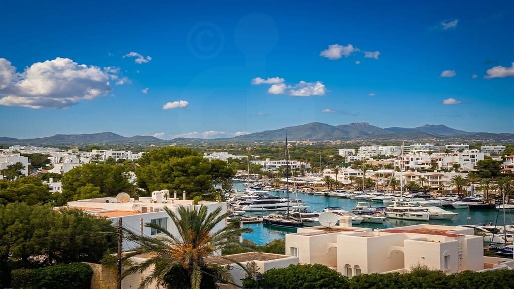 5 chambre Villa/Maison à vendre à Cala d'Or avec piscine garage - 1 790 000 € (Ref: 9141439)