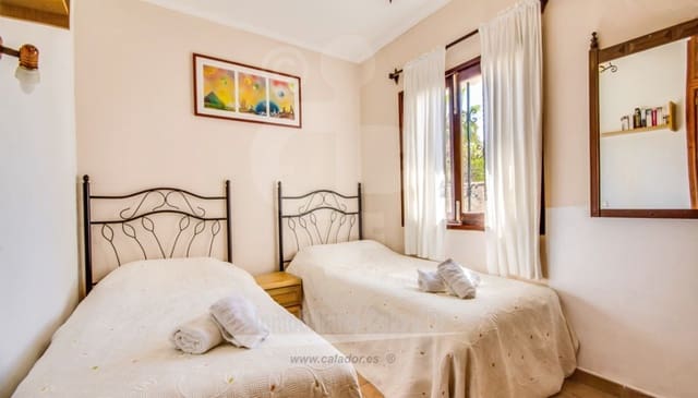 3 slaapkamer Villa te koop in Cala d'Or, Santanyí met zwembad - € 990.000 (Ref: 9183333)