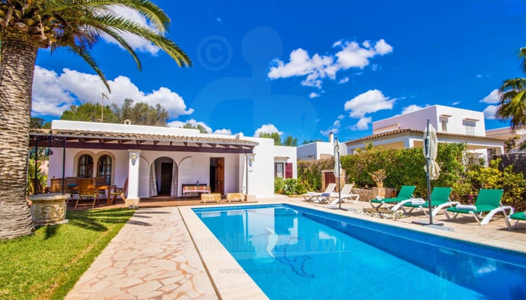 3 slaapkamer Villa te koop in Cala d'Or met zwembad - € 990.000 (Ref: 9183333)