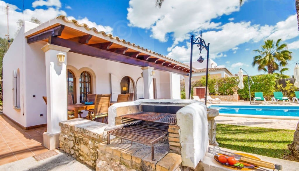 3 slaapkamer Villa te koop in Cala d'Or met zwembad - € 990.000 (Ref: 9183333)