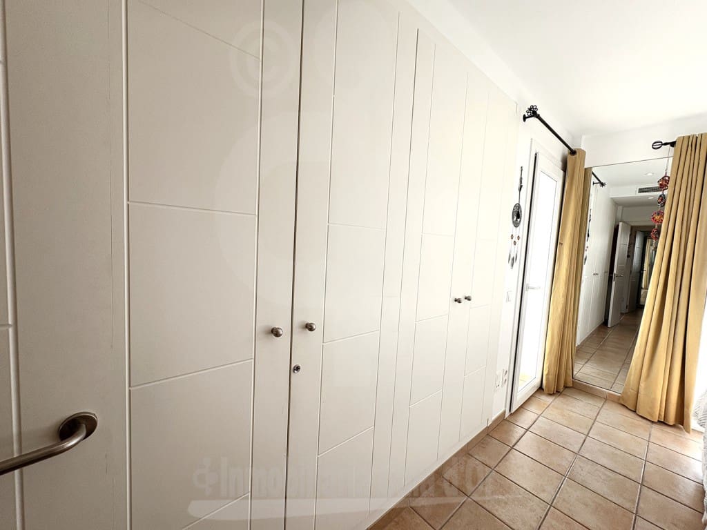 2 slaapkamer Appartement te koop in Cala d'Or met zwembad garage - € 395.000 (Ref: 9321586)
