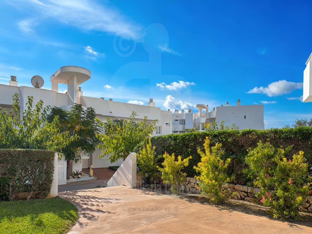 2 slaapkamer Appartement te koop in Cala d'Or met zwembad garage - € 395.000 (Ref: 9321586)