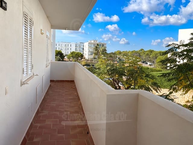 2 bedroom Apartment for sale in Cala d'Or, Santanyí with pool garage - € 395,000 (Ref: 9321586)