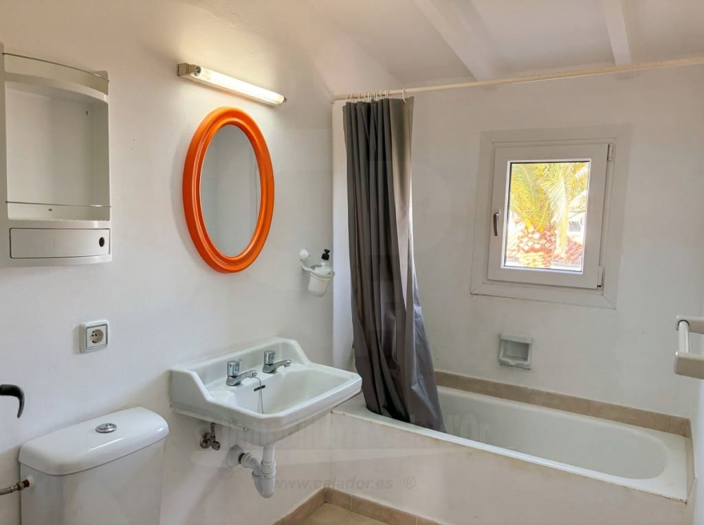 Chalet de 2 habitaciones en Cala Serena en venta - 395.000 € (Ref: 9461026)