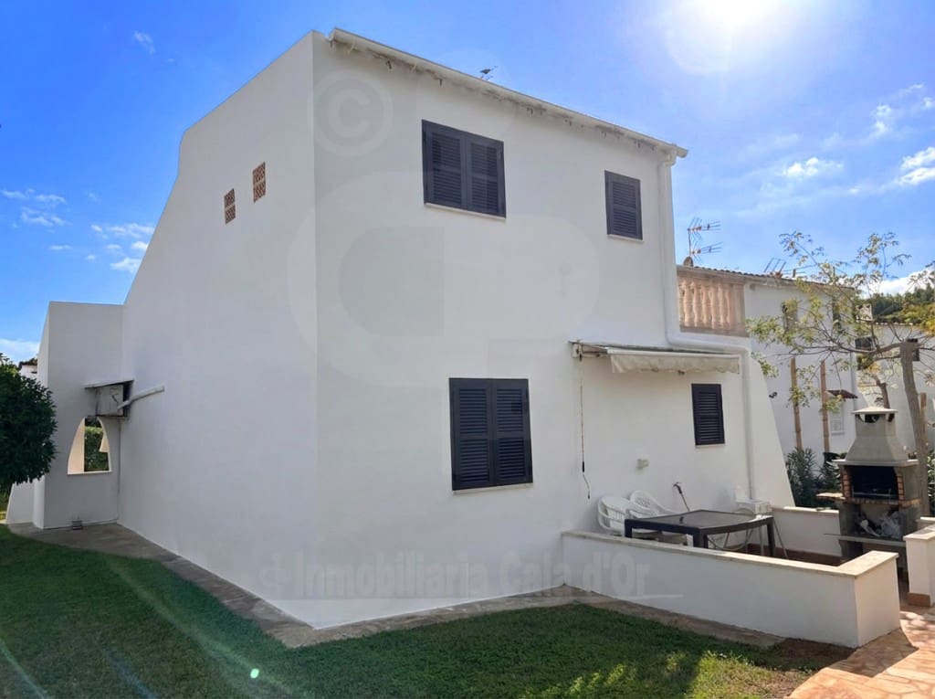 Chalet de 2 habitaciones en Cala Serena en venta - 395.000 € (Ref: 9461026)