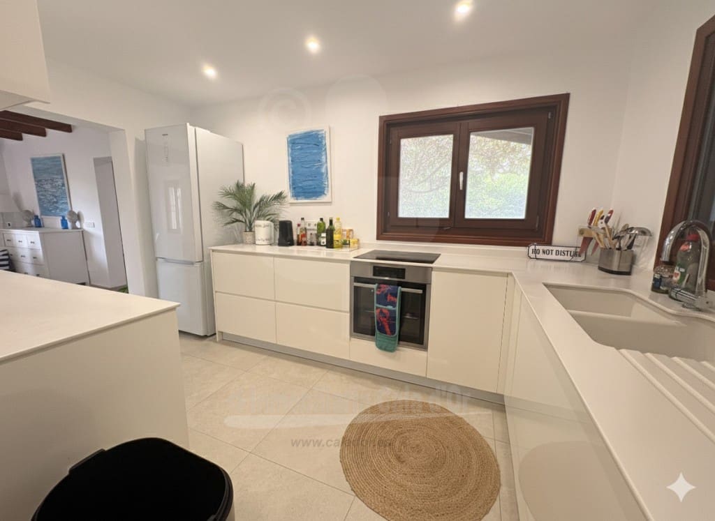 4 soverom Villa til salgs i Cala d'Or med svømmebasseng garasje - € 1 600 000 (Ref: 9535482)