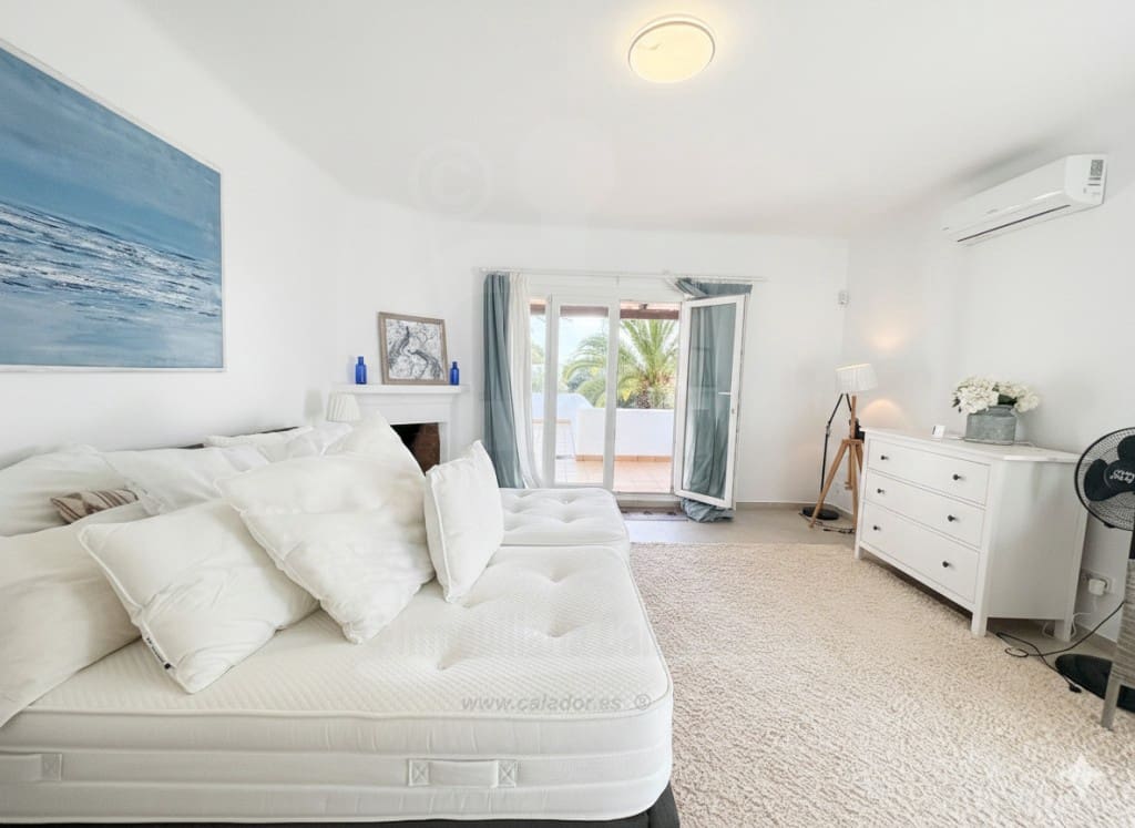 4 soverom Villa til salgs i Cala d'Or med svømmebasseng garasje - € 1 600 000 (Ref: 9535482)