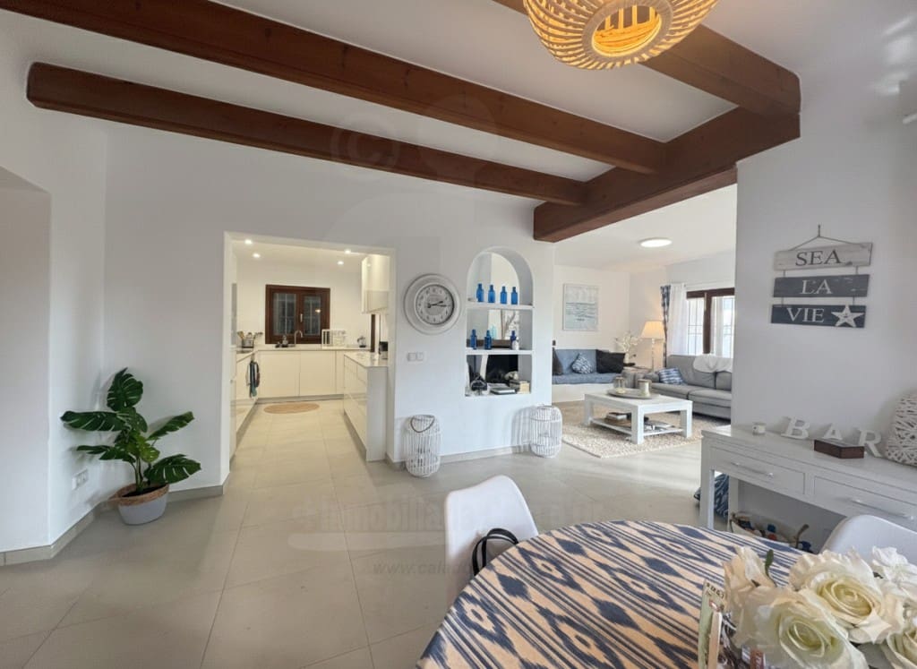 4 soverom Villa til salgs i Cala d'Or med svømmebasseng garasje - € 1 600 000 (Ref: 9535482)