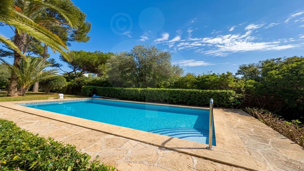 4 bedroom Villa for sale in Cala d'Or with pool garage - € 1,600,000 (Ref: 9535482)