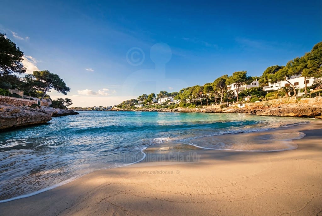 3 sypialnia Willa na sprzedaż w Cala d'Or z basenem - 1 690 000 € (Ref: 9570446)