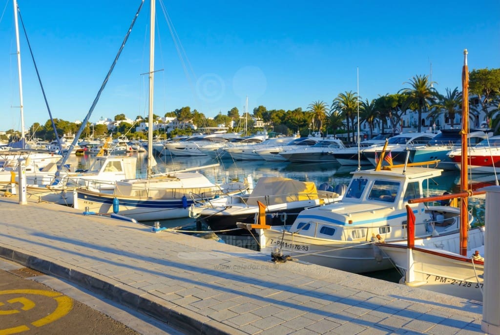 3 sypialnia Willa na sprzedaż w Cala d'Or z basenem - 1 690 000 € (Ref: 9570446)