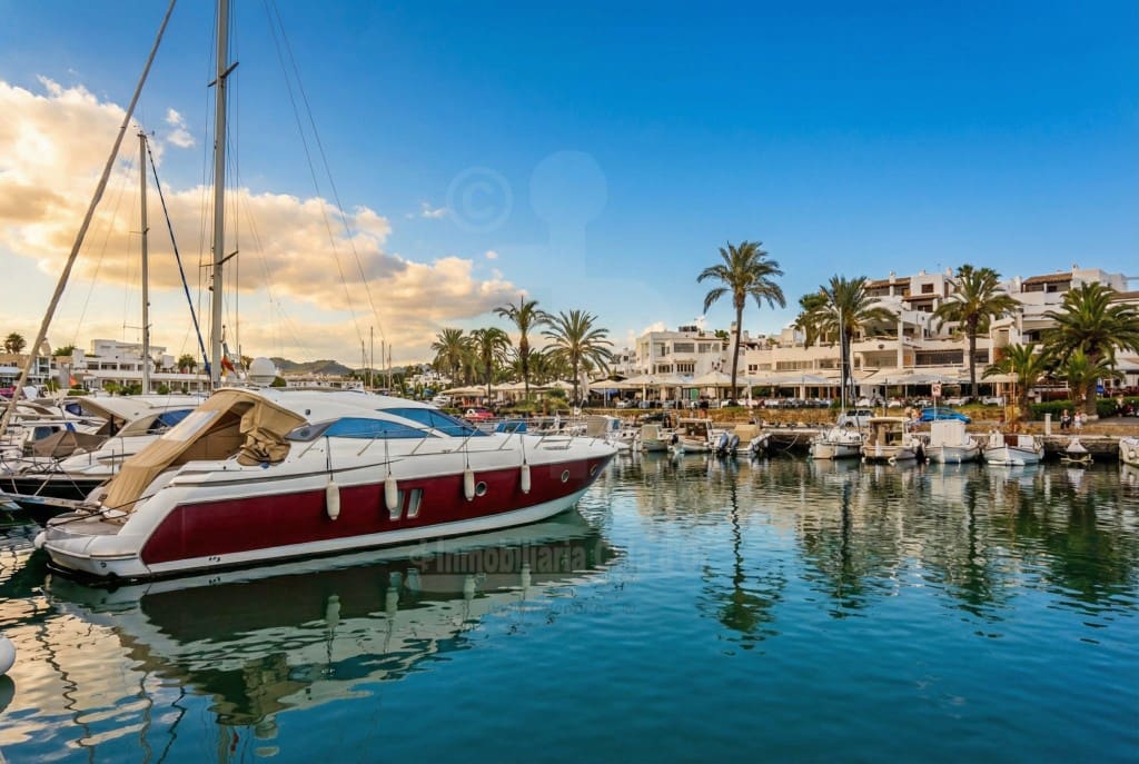 3 sypialnia Willa na sprzedaż w Cala d'Or z basenem - 1 690 000 € (Ref: 9570446)