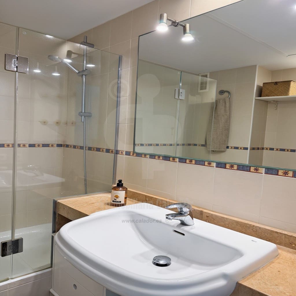 2 sovrum Lägenhet till salu i Cala d'Or med pool garage - 449 000 € (Ref: 9676702)