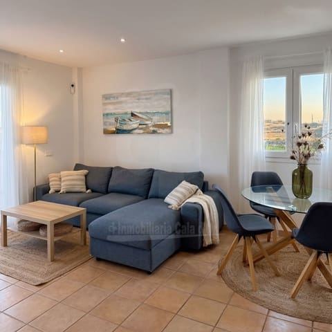 2 bedroom Apartment for sale in Cala d'Or, Santanyí with pool garage - € 449,000 (Ref: 9676702)