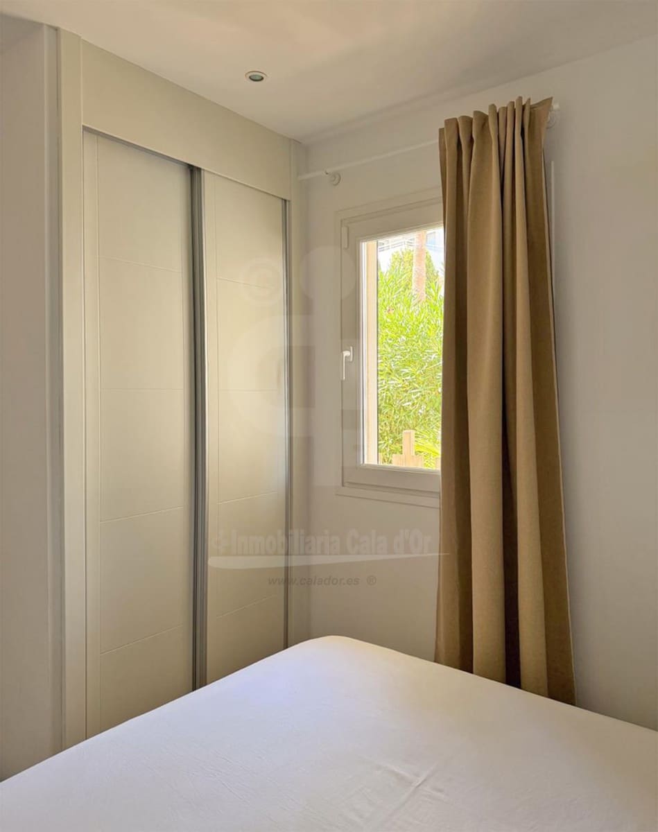 2 bedroom Apartment for sale in Cala d'Or with pool garage - € 480,000 (Ref: 9676702)