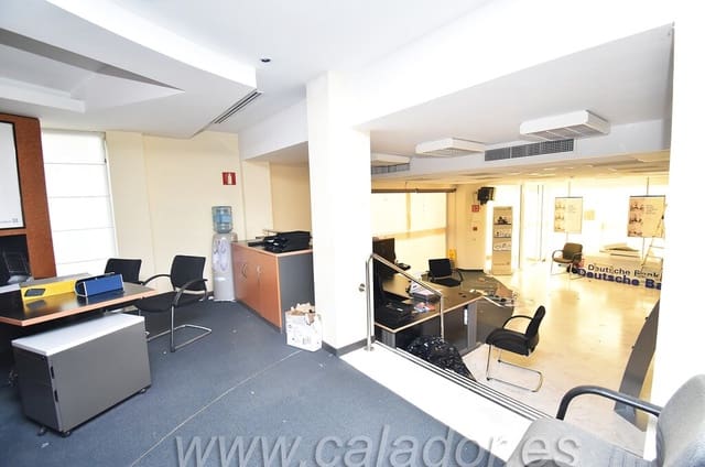 Azienda da affittare in Cala d'Or, Santanyí - 2.781 € (Rif: 9721030)