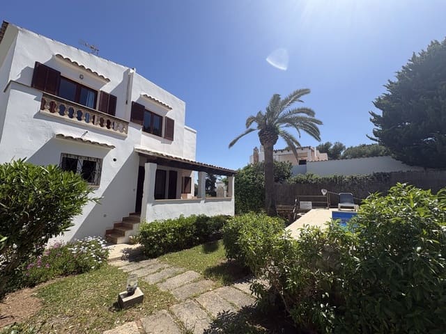 3 slaapkamer Villa te koop in Cala d'Or, Santanyí met zwembad - € 690.000 (Ref: 9780222)