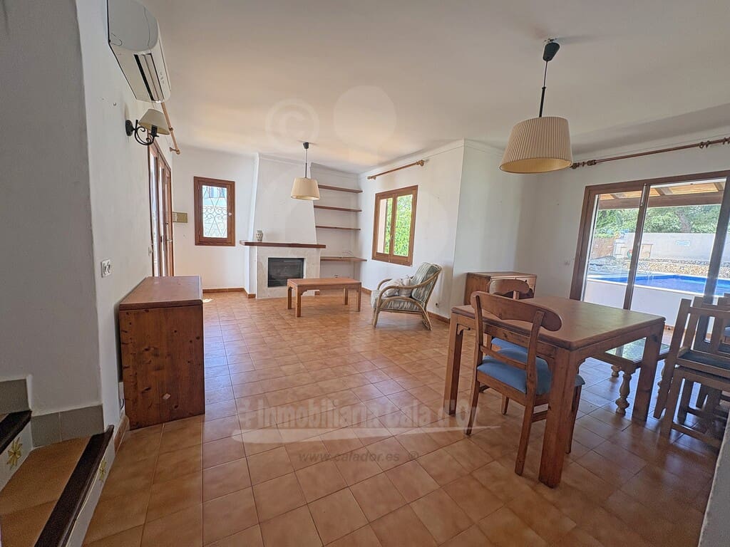 3 sovrum Villa till salu i Cala d'Or med pool - 690 000 € (Ref: 9780222)