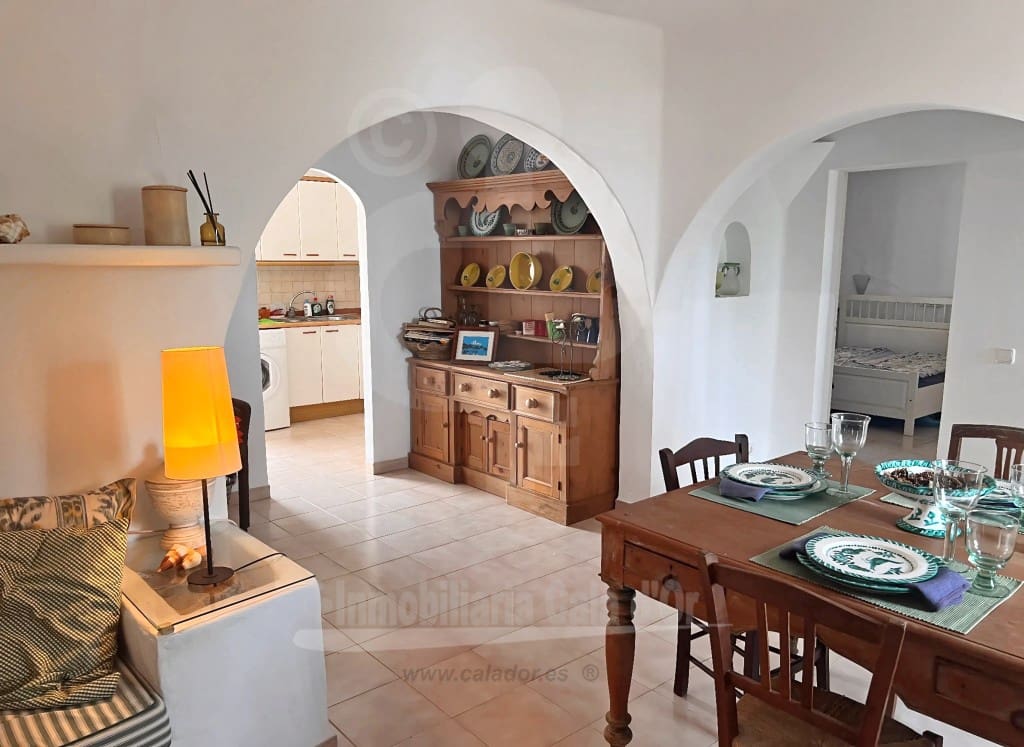 3 bedroom Villa for sale in Cala d'Or with pool garage - € 895,000 (Ref: 9819987)