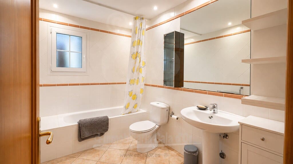 3 bedroom Apartment for sale in Calonge with pool - € 375,000 (Ref: 9819988)