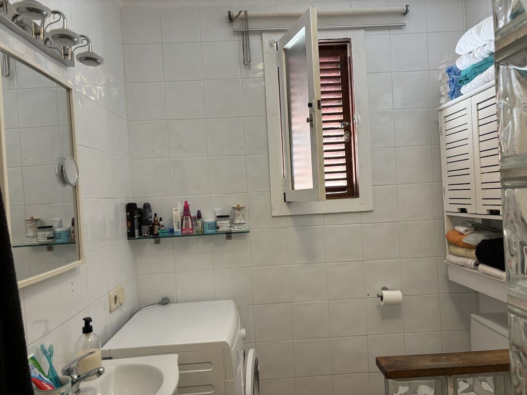1 bedroom Apartment for sale in Cala Ferrera with pool - € 340,000 (Ref: 9830843)