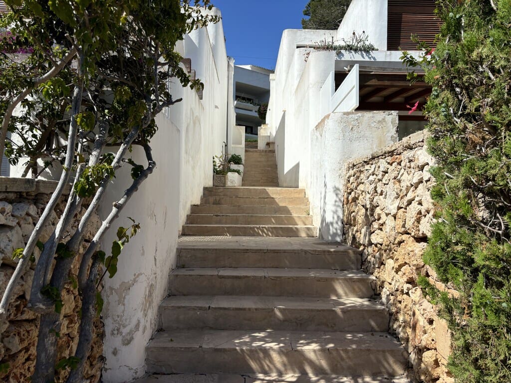1 bedroom Apartment for sale in Cala Ferrera with pool - € 340,000 (Ref: 9830843)
