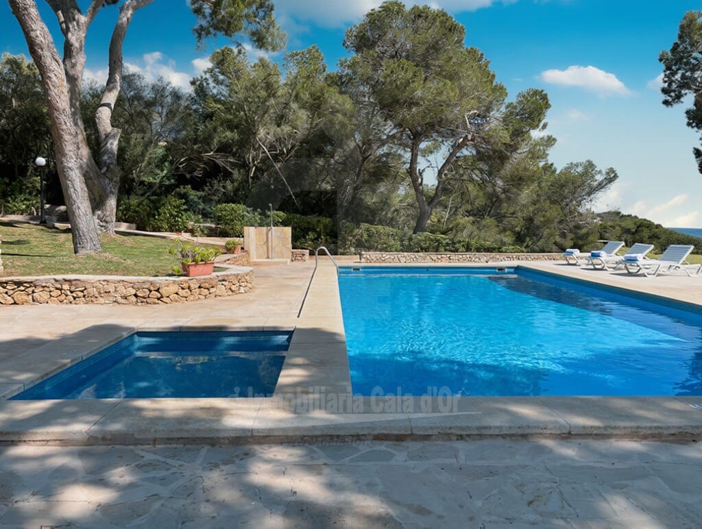 1 bedroom Apartment for sale in Cala Ferrera with pool - € 340,000 (Ref: 9830843)