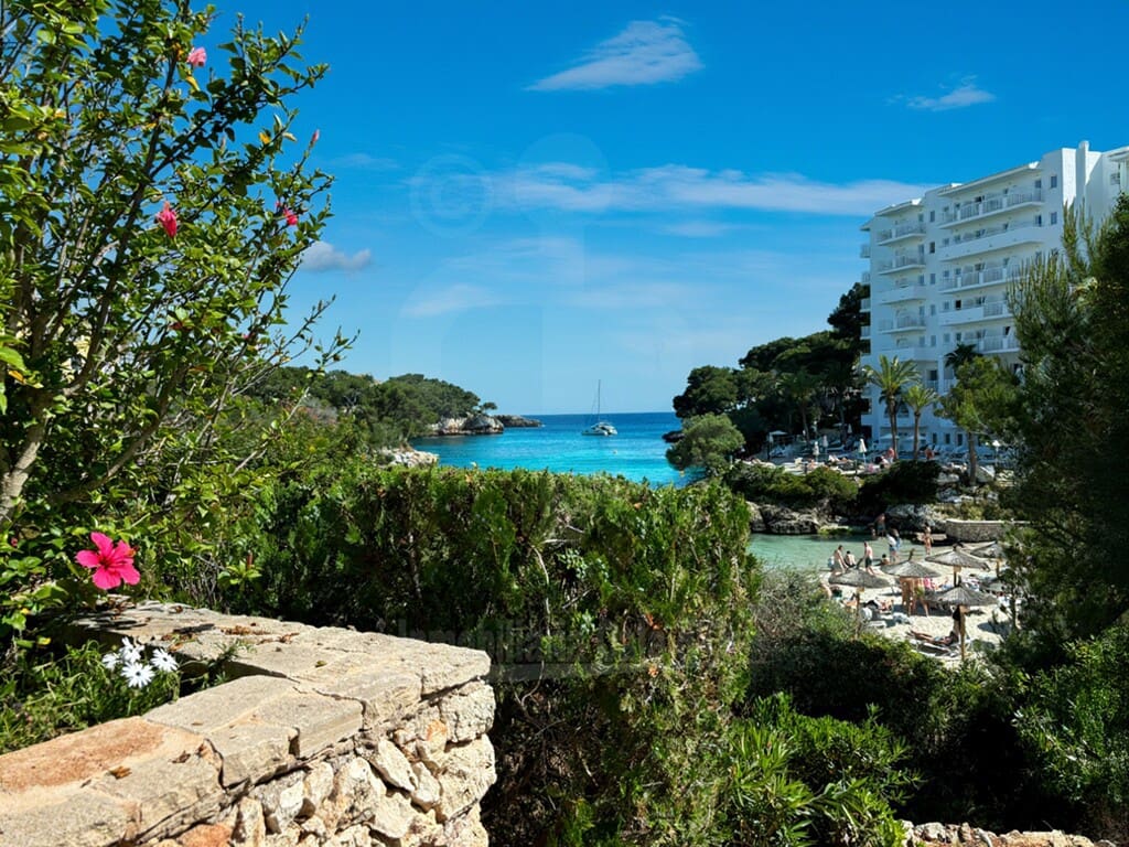 1 bedroom Apartment for sale in Cala Ferrera with pool - € 340,000 (Ref: 9830843)