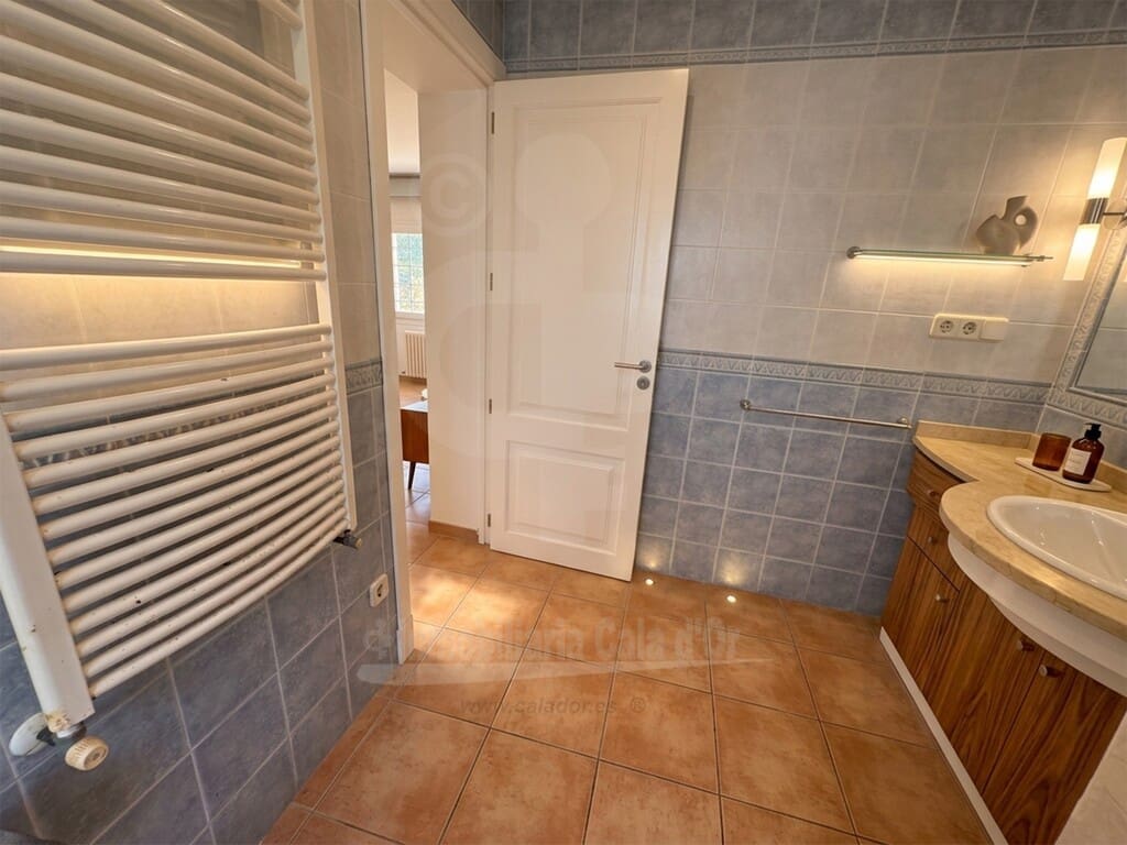 5 sypialnia Willa na sprzedaż w Cala d'Or z garażem - 1 600 000 € (Ref: 9910090)