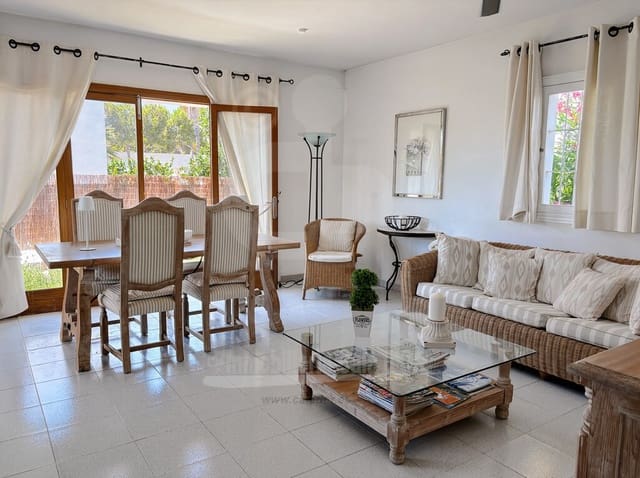 3 soverom Villa til salgs i Cala d'Or, Santanyí med garasje - € 500 000 (Ref: 9920018)