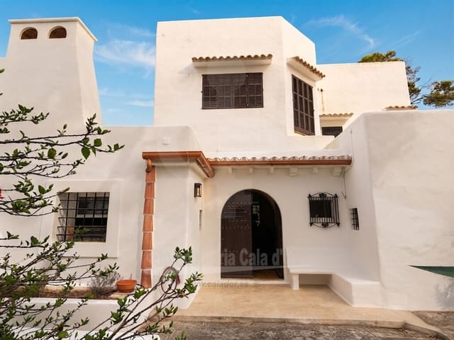 Chalet de 4 habitaciones en Cala d'Or, Santanyí en venta con piscina garaje - 2.500.000 € (Ref: 9978409)