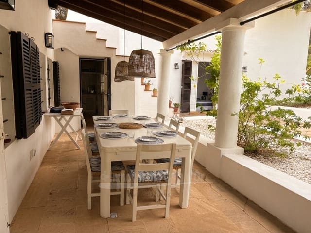 Chalet de 4 habitaciones en Cala d'Or, Santanyí en venta con piscina garaje - 2.500.000 € (Ref: 9978409)
