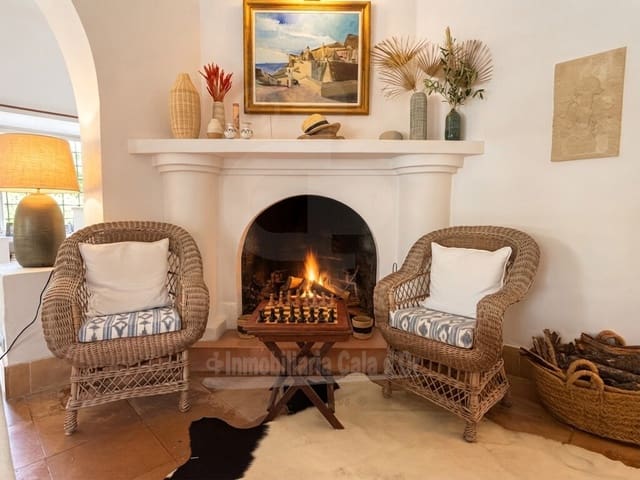 Chalet de 4 habitaciones en Cala d'Or, Santanyí en venta con piscina garaje - 2.500.000 € (Ref: 9978409)