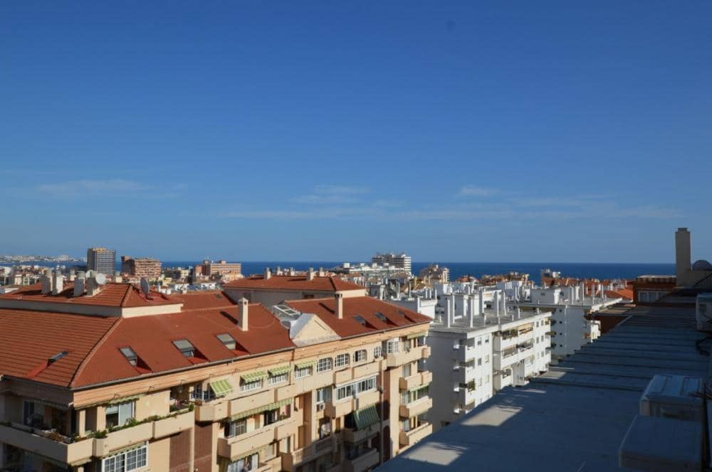 Kaupallinen myytävänä paikassa Fuengirola mukana 
autotalli - 31 500 € (Ref: 10019502)