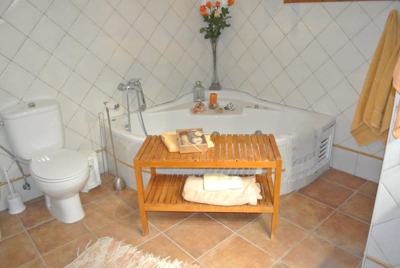 Chalet de 5 habitaciones en Alhaurín el Grande en alquiler con piscina garaje - 3.850 € (Ref: 5874773)