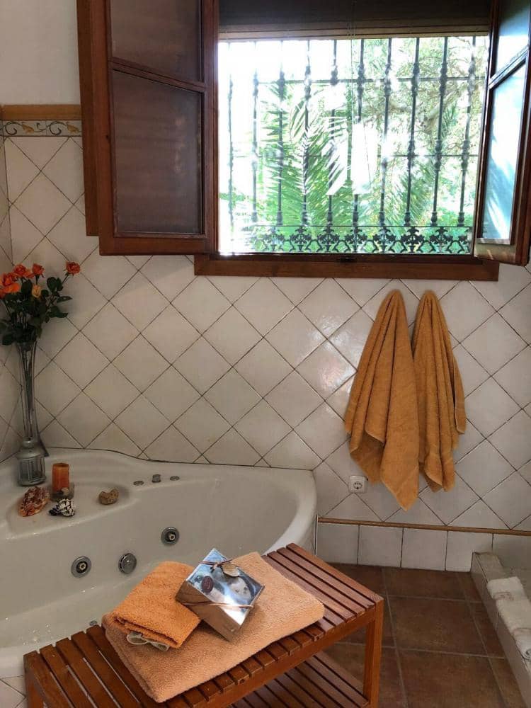 Chalet de 5 habitaciones en Alhaurín el Grande en alquiler con piscina garaje - 3.850 € (Ref: 5874773)
