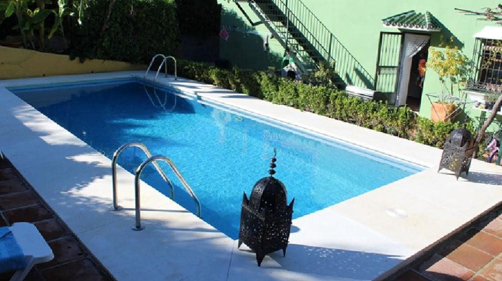 Chalet de 5 habitaciones en Alhaurín el Grande en alquiler con piscina garaje - 3.850 € (Ref: 5874773)