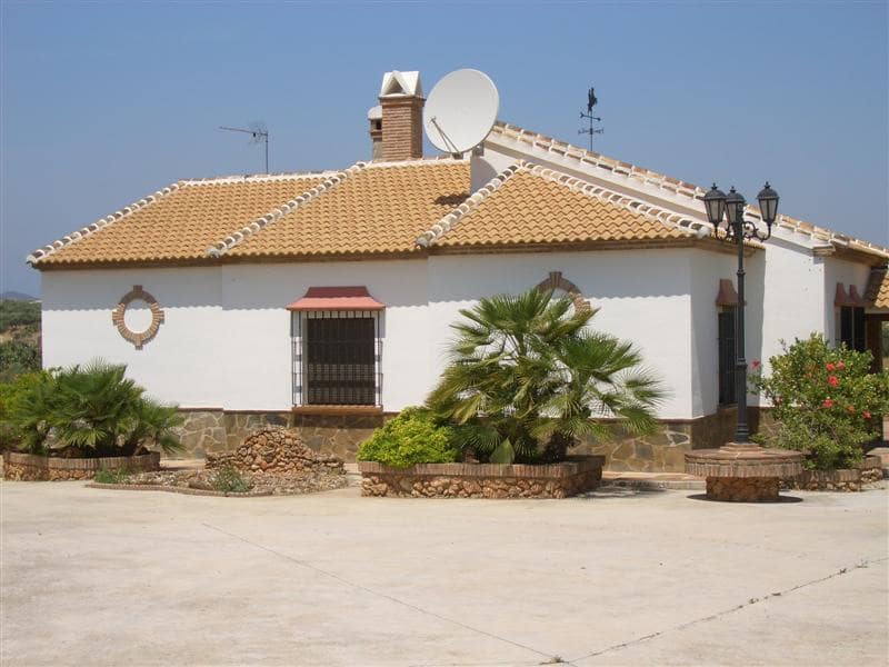 3 soverom Villa til leie i Alhaurin de la Torre - € 1 800 (Ref: 5874783)