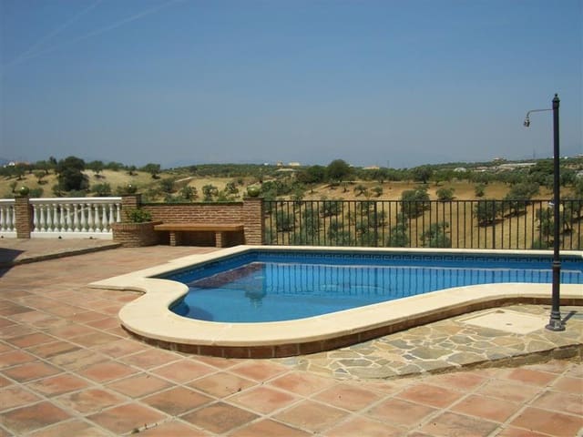 3 slaapkamer Villa te huur in Alhaurín de la Torre - € 1.800 (Ref: 5874783)