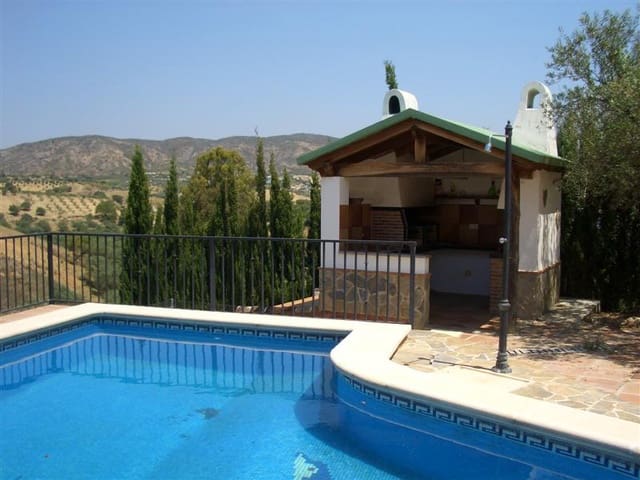 3 slaapkamer Villa te huur in Alhaurín de la Torre - € 1.800 (Ref: 5874783)